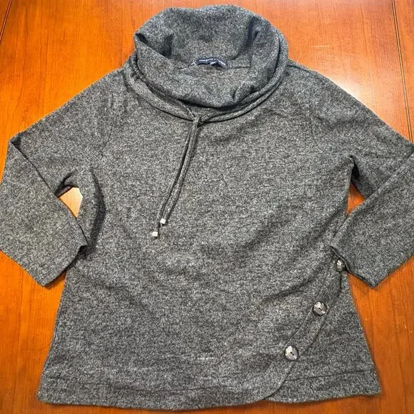 Adrienne Vittadini Gray Top Size Medium - Picture 2 of 6